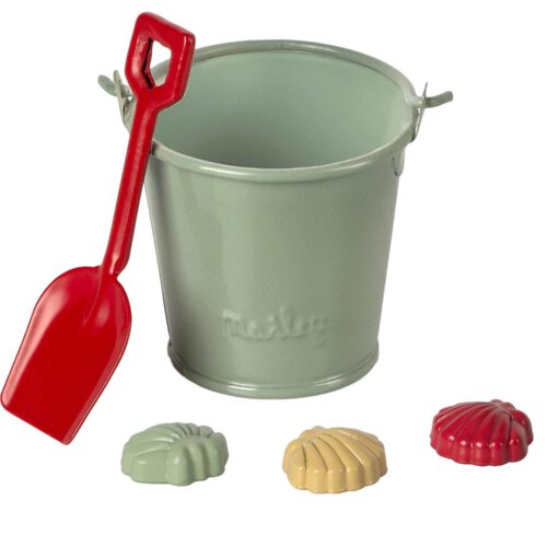 maileg beach set shovel, bucket and shells