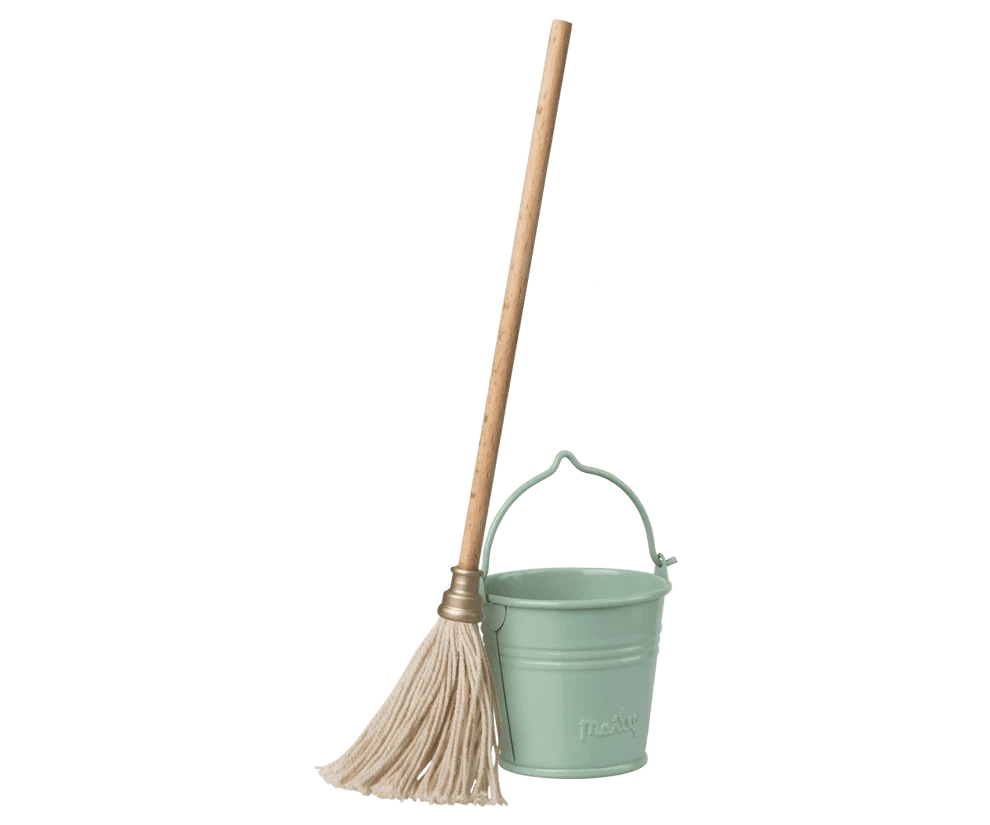 maileg bucket & mop