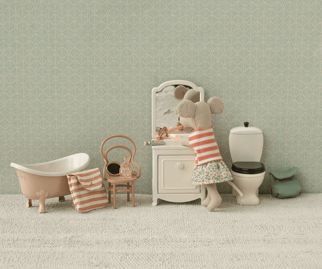 maileg tricycle mouse, big sister with backpack green