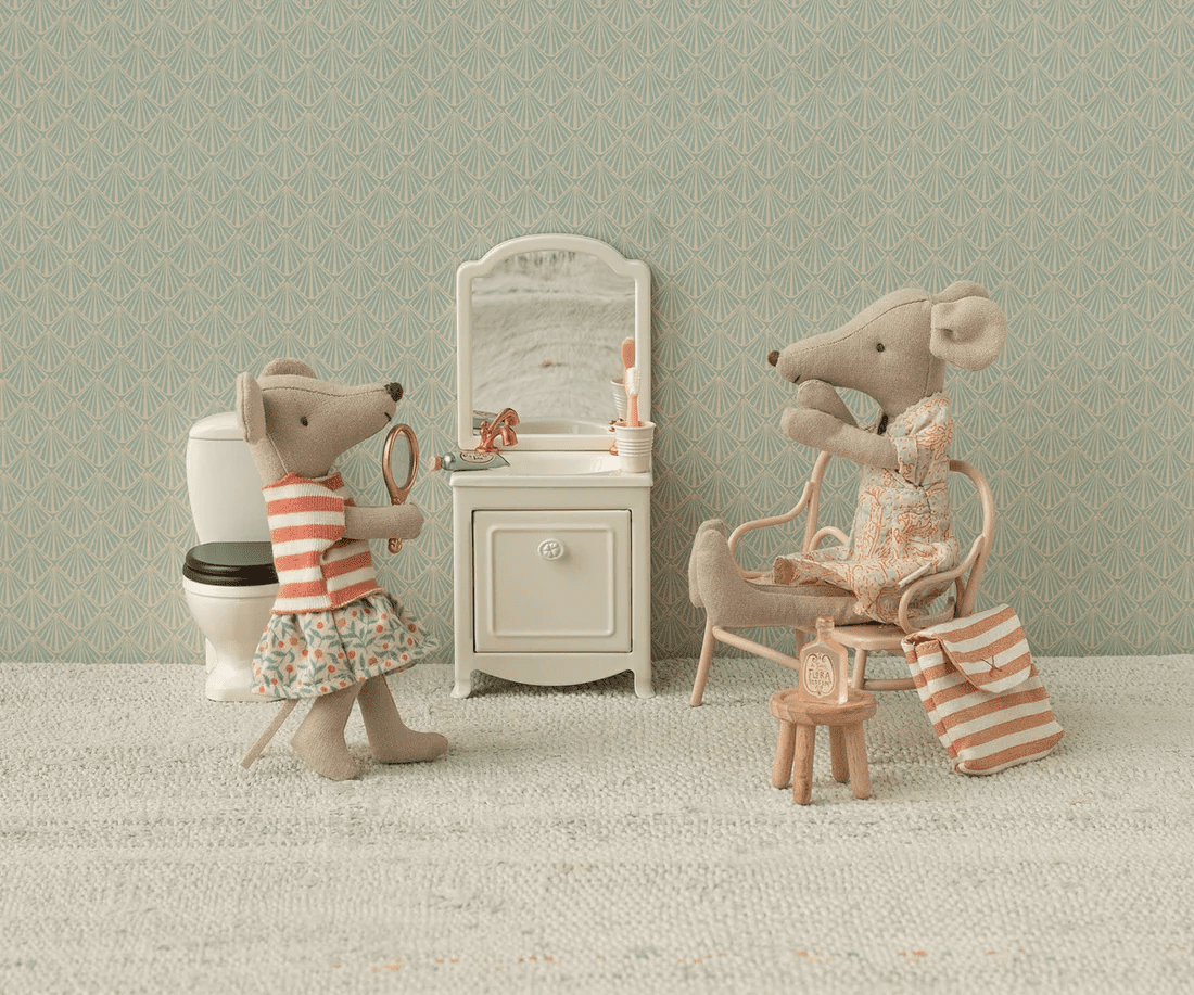 maileg tricycle mouse, big sister with backpack green
